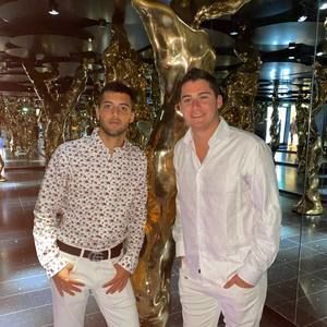 Meet your Posher, Corey